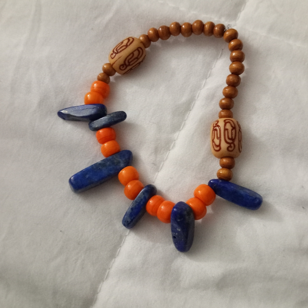 HAND CRAFTED Lapis lazuli gemstone aromatherapy diffuser beaded bracelet